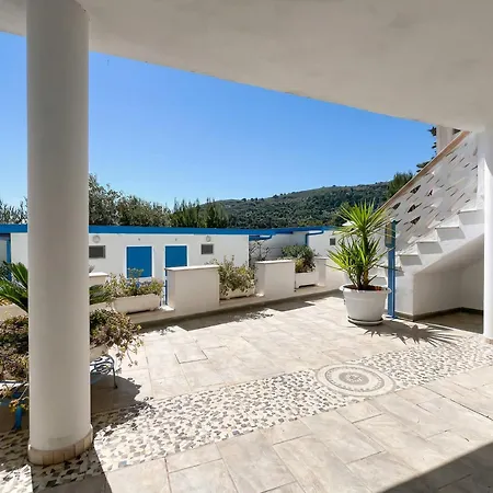 לינה וארוחת בוקר San Michele 3*